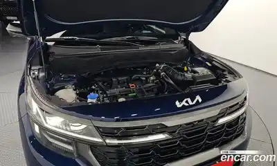 Kia Seltos 2024 1.6 Автомат в Москве № 1128474, миниатюра 6