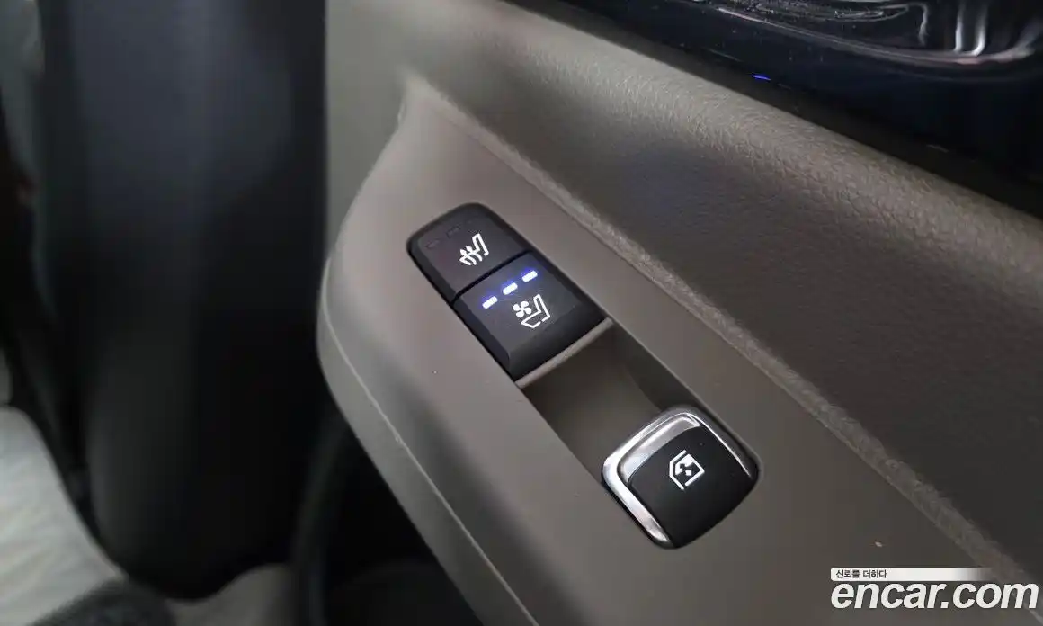 Kia Canival 2024 3.5 Автомат в Москве № 1128544, фото 18