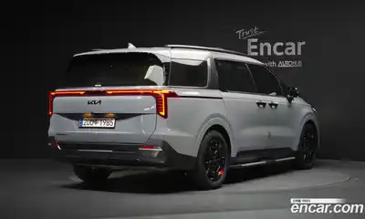 Kia Canival 2024 3.5 Автомат в Москве № 1128544, миниатюра 2