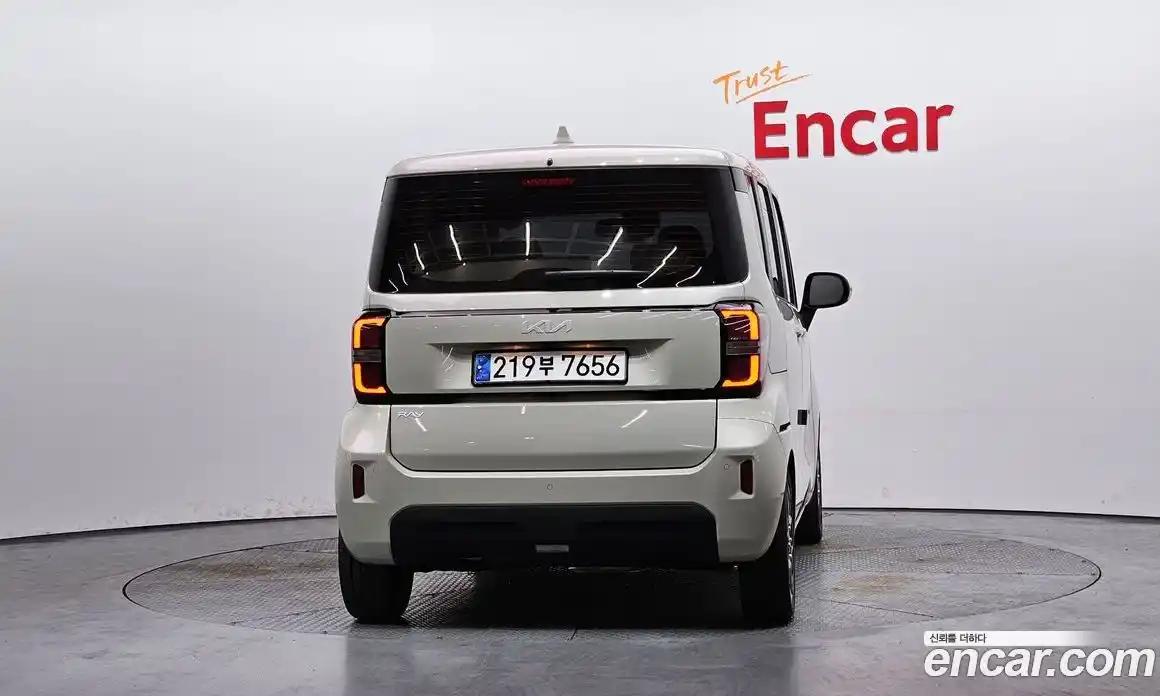 Kia Ray 2023 1.0 Автомат в Москве № 1128599, фото 4