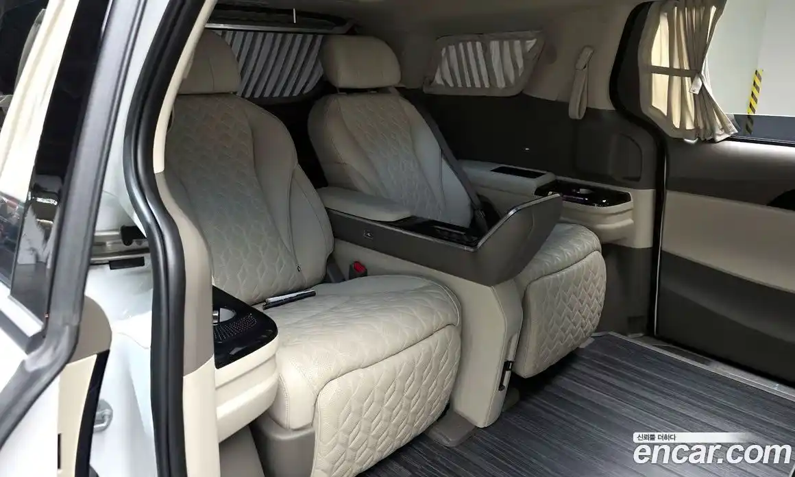 Kia Canival 2023 3.5 Автомат в Москве № 1128918, фото 12