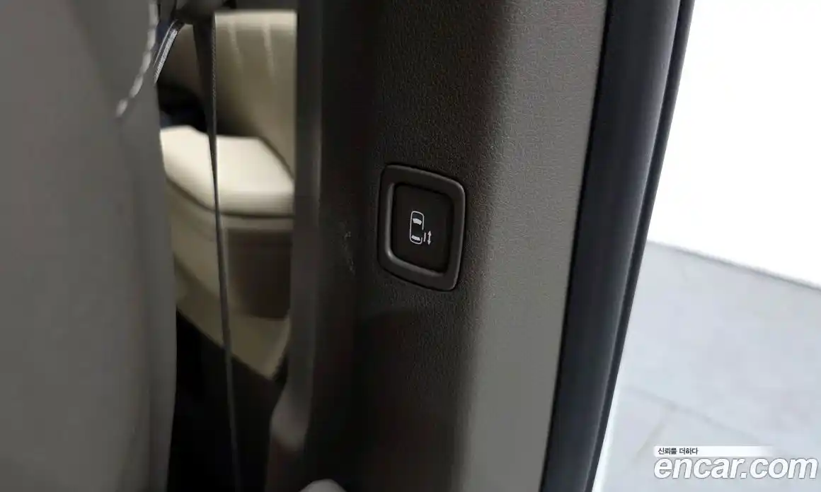 Kia Canival 2023 3.5 Автомат в Москве № 1128918, фото 19