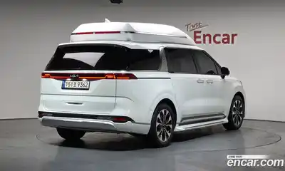 Kia Canival 2023 3.5 Автомат в Москве № 1128918, миниатюра 2