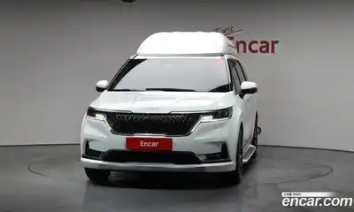Kia Canival 2023 3.5 Автомат в Москве № 1128918, миниатюра 3