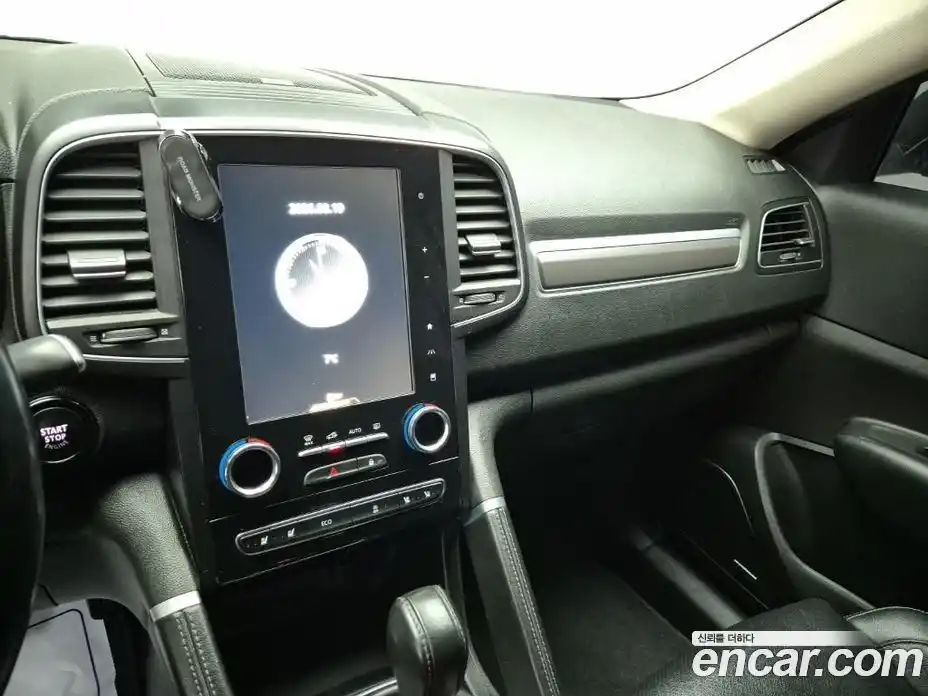 Renault QM6 2017 2.0 гидро в Москве № 1129282, фото 8
