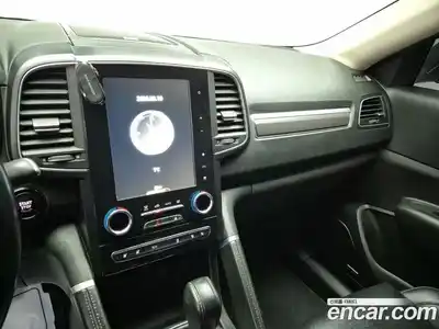 Renault QM6 2017 2.0 гидро в Москве № 1129282, миниатюра 8