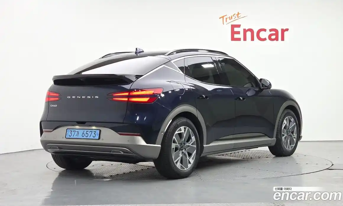 Genesis GV60 2022 0.1 Автомат в Москве № 1129359, фото 2