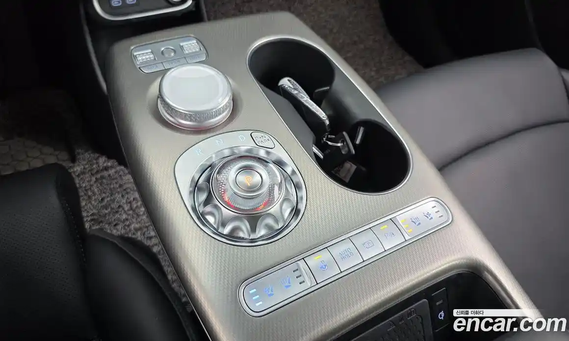 Genesis GV60 2022 0.1 Автомат в Москве № 1129359, фото 9