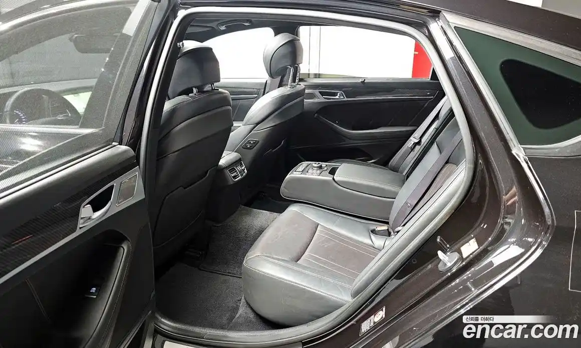 Genesis G80 2017 3.3 Автомат в Москве № 1129396, фото 11