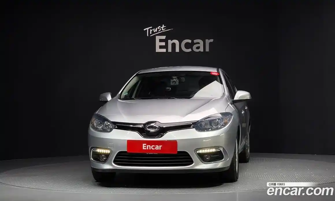 Renault SM3 2016 1.6 гидро в Москве № 1131148, фото 3
