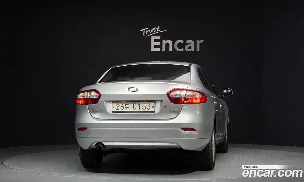 Renault SM3 2016 1.6 гидро в Москве № 1131148, фото 4