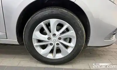 Renault SM3 2016 1.6 гидро в Москве № 1131148, миниатюра 5