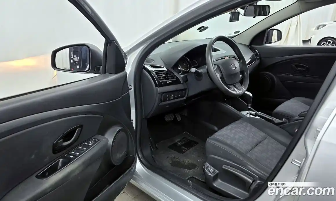 Renault SM3 2016 1.6 гидро в Москве № 1131148, фото 10