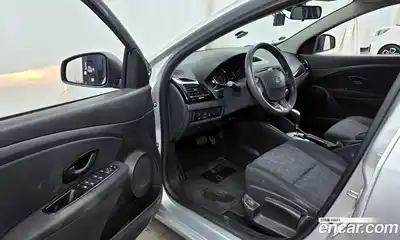 Renault SM3 2016 1.6 гидро в Москве № 1131148, миниатюра 10