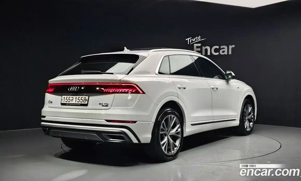 Audi Q8 2020 3.0 гидро в Москве № 1132212, фото 2