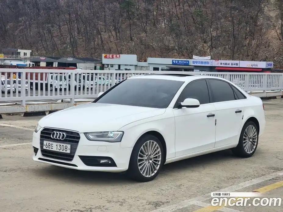 Audi A4 2013 2.0 гидро в Москве № 1132513, фото 1