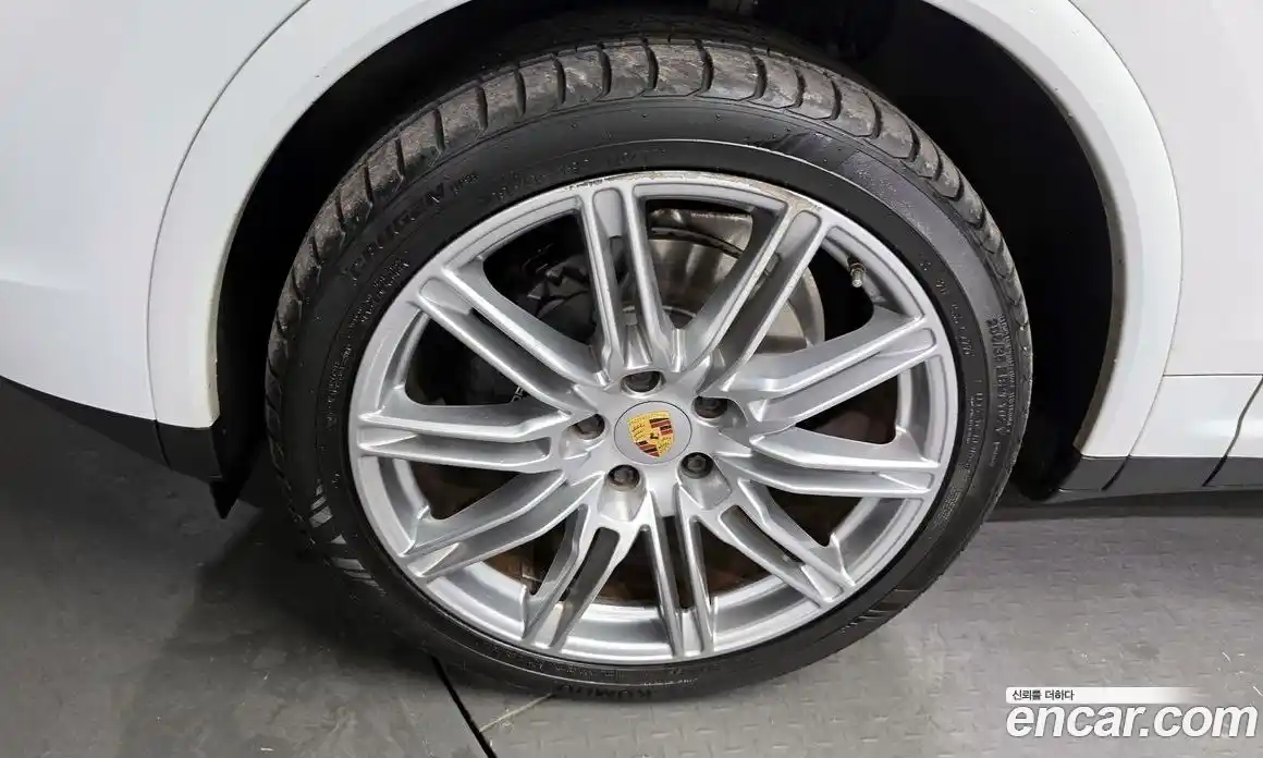 Porsche Cayenne 2017 3.0 гидро в Москве № 1135017, фото 5