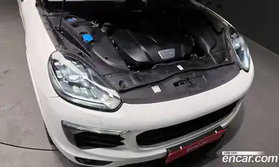 Porsche Cayenne 2017 3.0 гидро в Москве № 1135017, миниатюра 6