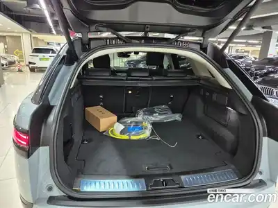 Land Rover Range-Rover Velar 2025 2.0 гидро в Москве № 1135783, миниатюра 7