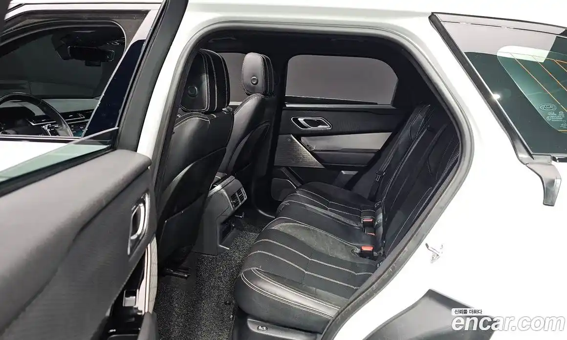 Land Rover Range-Rover Velar 2019 3.0 гидро в Москве № 1136857, фото 15