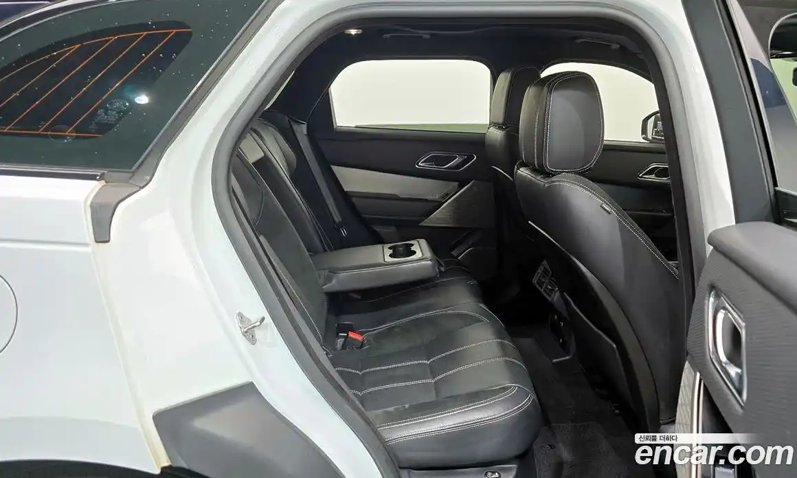 Land Rover Range-Rover Velar 2019 2.0 гидро в Москве № 1137184, фото 12