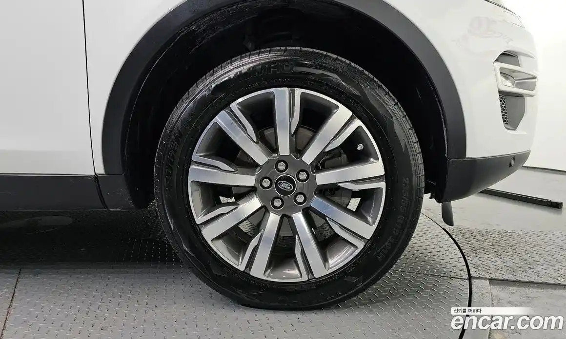 Land Rover Discovery Sport 2018 2.0 гидро в Москве № 1137622, фото 5