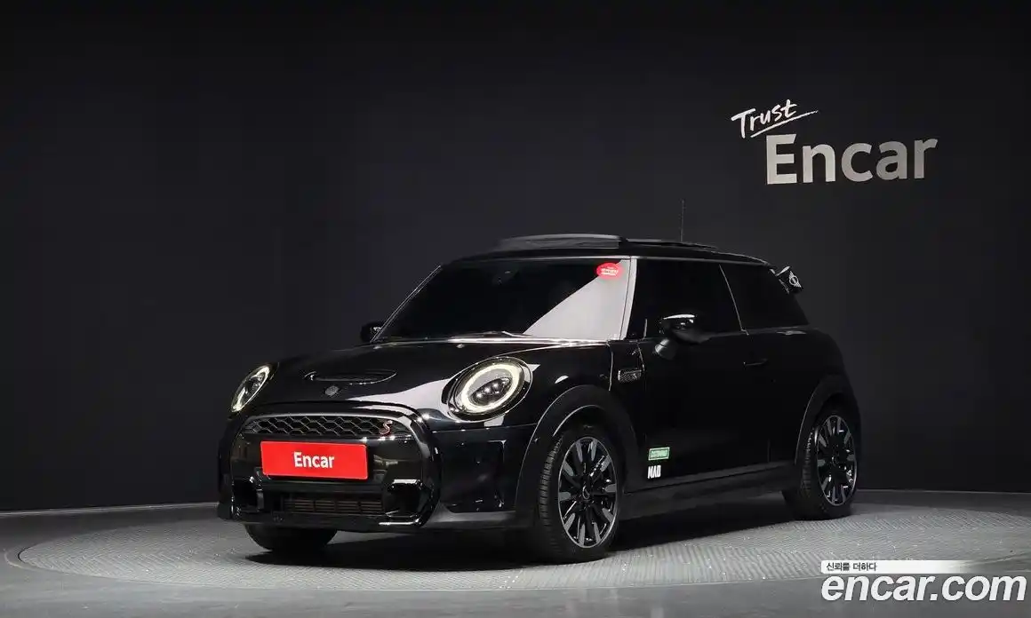 Mini Cooper 2022 2.0 гидро в Москве № 1137823, фото 1