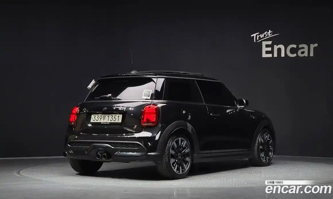 Mini Cooper 2022 2.0 гидро в Москве № 1137823, фото 2