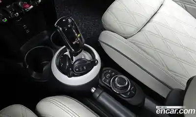 Mini Cooper 2022 2.0 гидро в Москве № 1137823, миниатюра 9