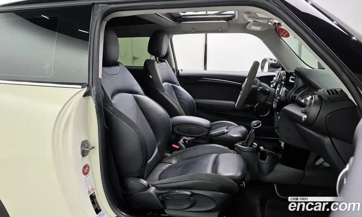 Mini Cooper 2014 2.0 гидро в Москве № 1137937, фото 10