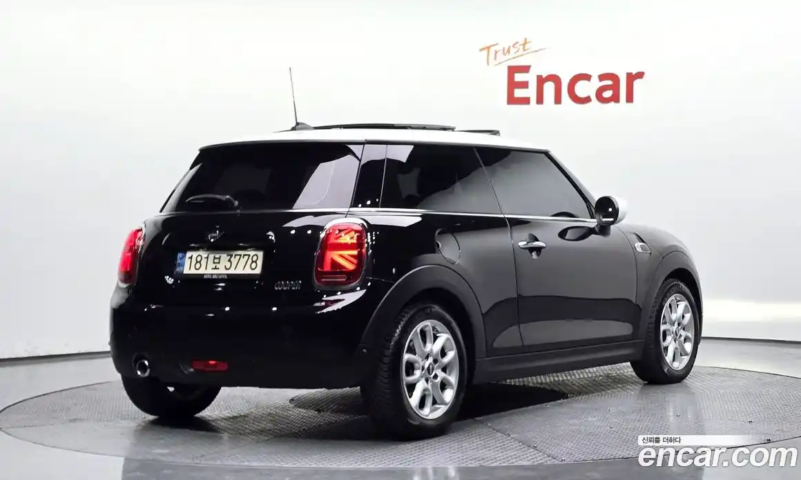 Mini Cooper 2021 1.5 гидро в Москве № 1138048, фото 2