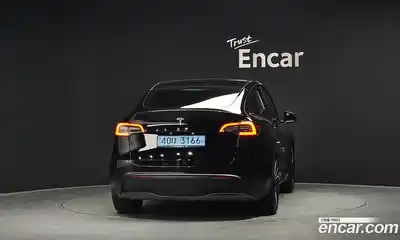 Tesla Model Y 2023 0.2 гидро в Москве № 1138328, миниатюра 4