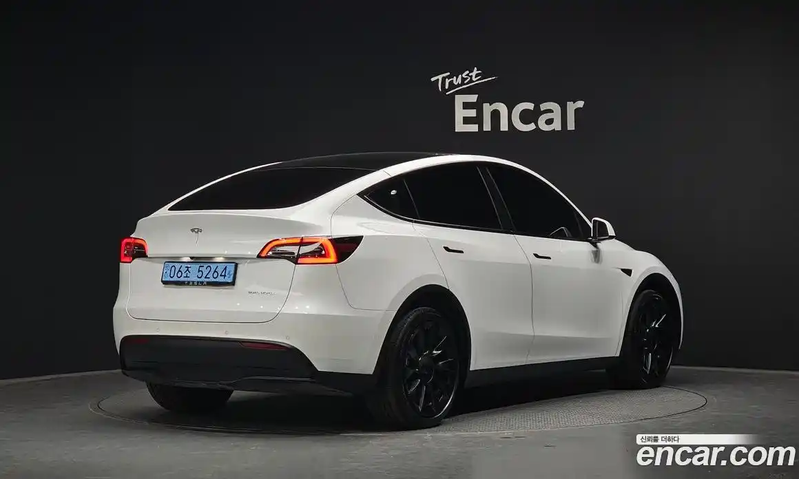 Tesla Model Y 2021 0.2 гидро в Москве № 1138421, фото 2
