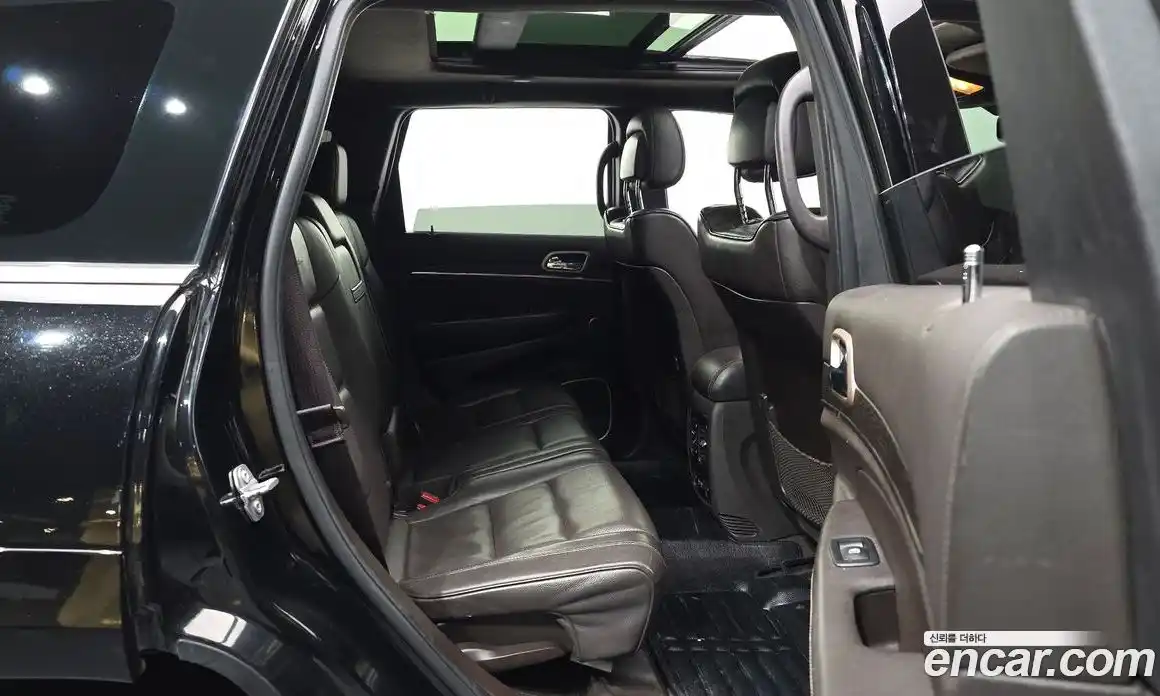 Jeep Cherokee 2017 3.0 гидро в Москве № 1139224, фото 12