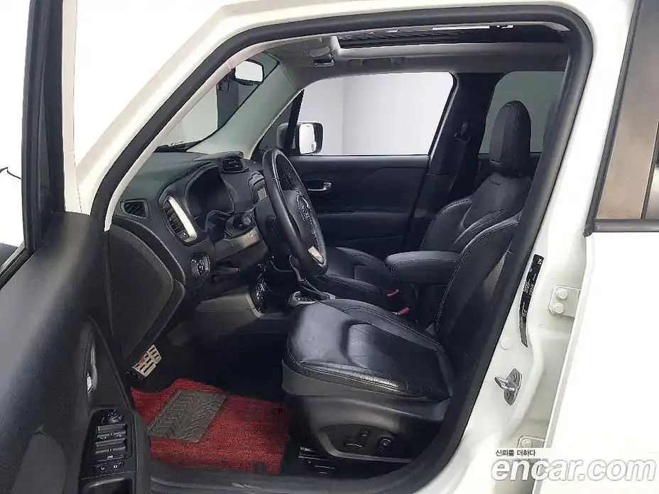 Jeep Renegade 2017 2.0 гидро в Москве № 1139299, фото 18