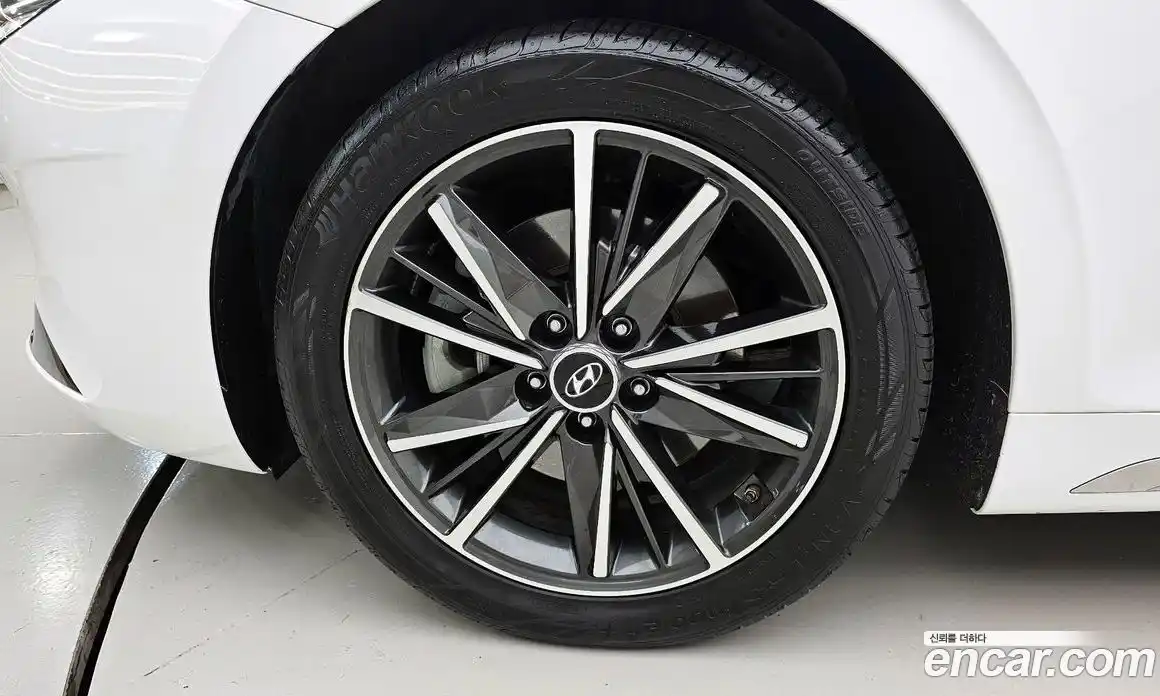 Hyundai Grandeur 2022 2.5 Автомат в Москве № 1141767, фото 5