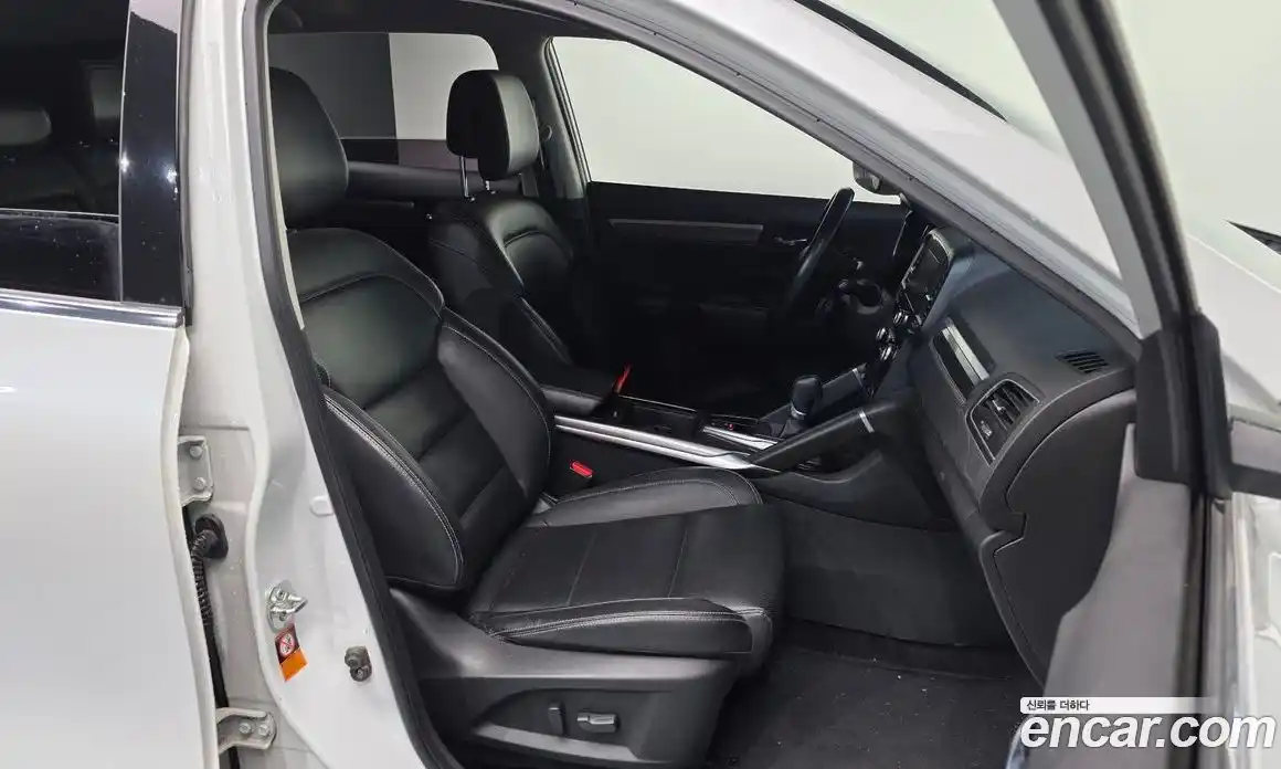 Renault QM6 2017 2.0 гидро в Москве № 1142444, фото 10