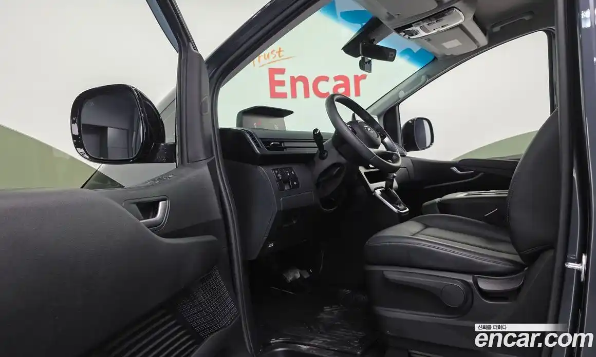 Hyundai Staria 2023 3.5 Автомат в Москве № 1142721, фото 11