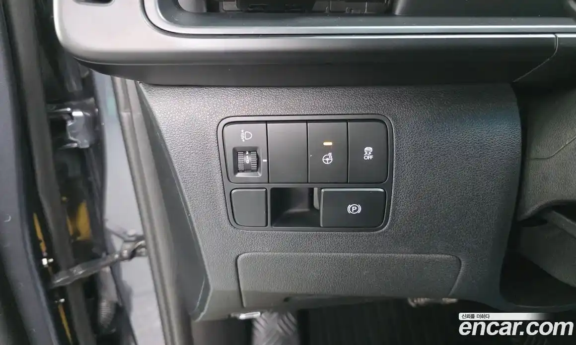 Hyundai Staria 2023 3.5 Автомат в Москве № 1142721, фото 13