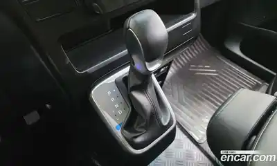 Hyundai Staria 2023 3.5 Автомат в Москве № 1142721, миниатюра 9