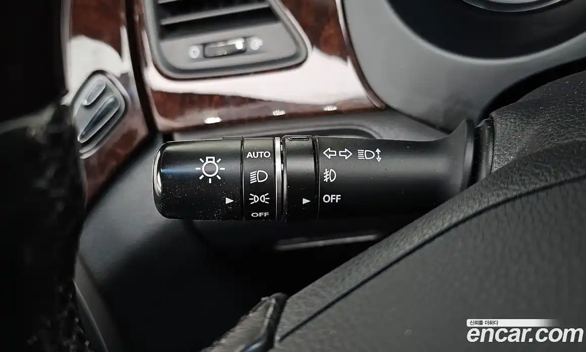 Hyundai Grandeur 2014 2.4 Автомат в Москве № 1142832, фото 17