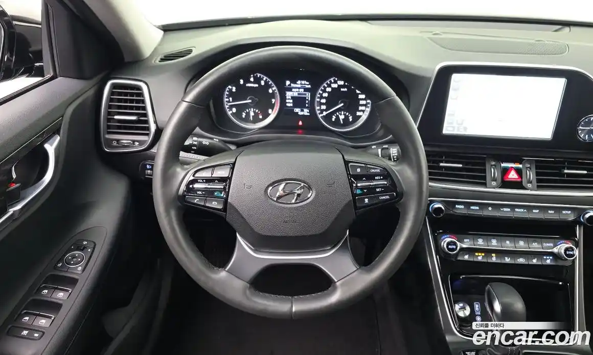 Hyundai Grandeur 2019 2.4 Автомат в Москве № 1142879, фото 15