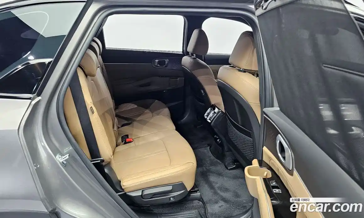 Kia Sorento 2025 1.6 Автомат в Москве № 1142921, фото 11