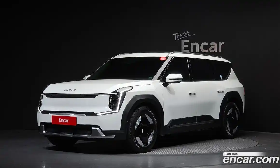 Kia EV9 2025 0.2 Автомат в Москве № 1142961, фото 1