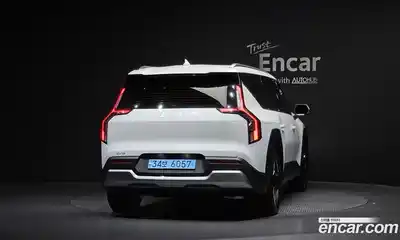 Kia EV9 2025 0.2 Автомат в Москве № 1142961, миниатюра 4