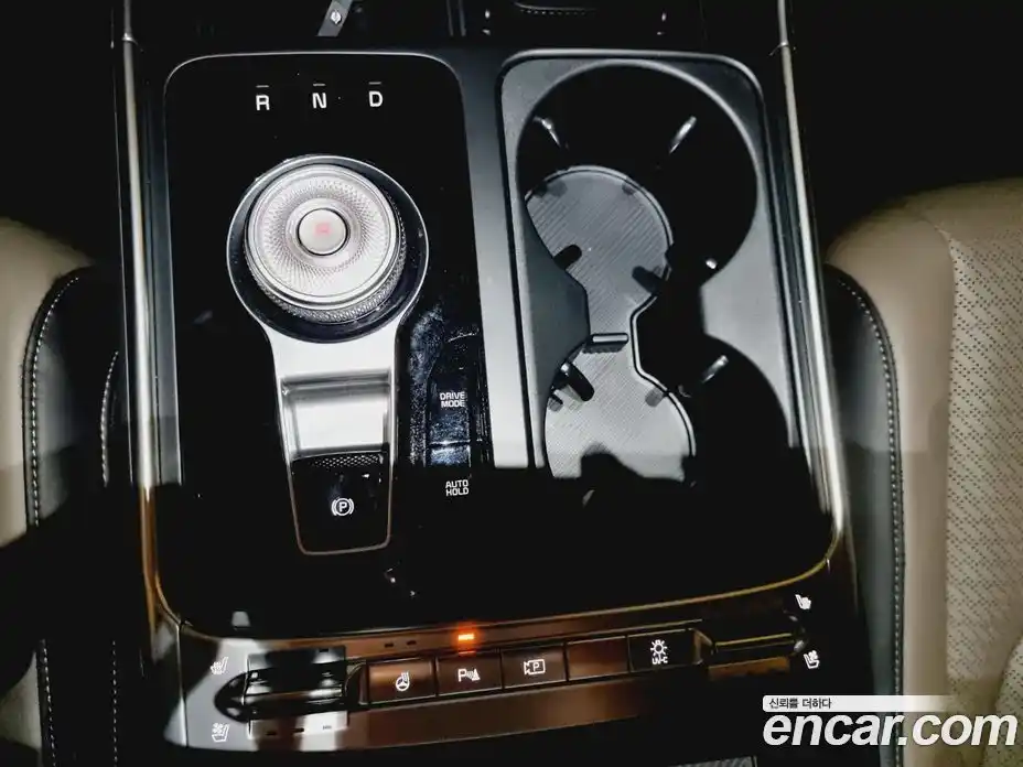 Kia Canival 2024 1.6 Автомат в Москве № 1143026, фото 15