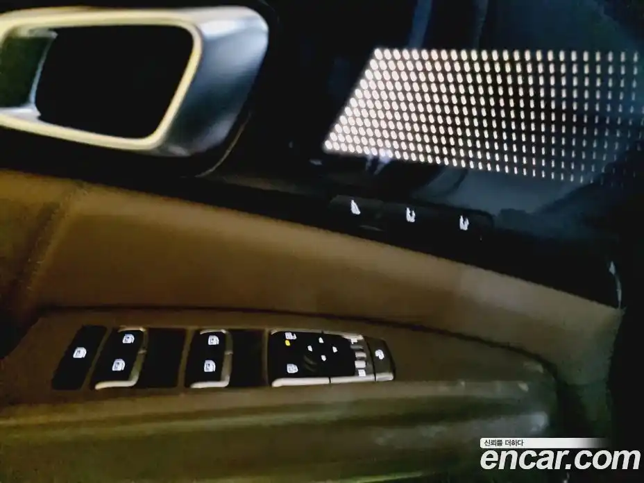 Kia Canival 2024 1.6 Автомат в Москве № 1143026, фото 17