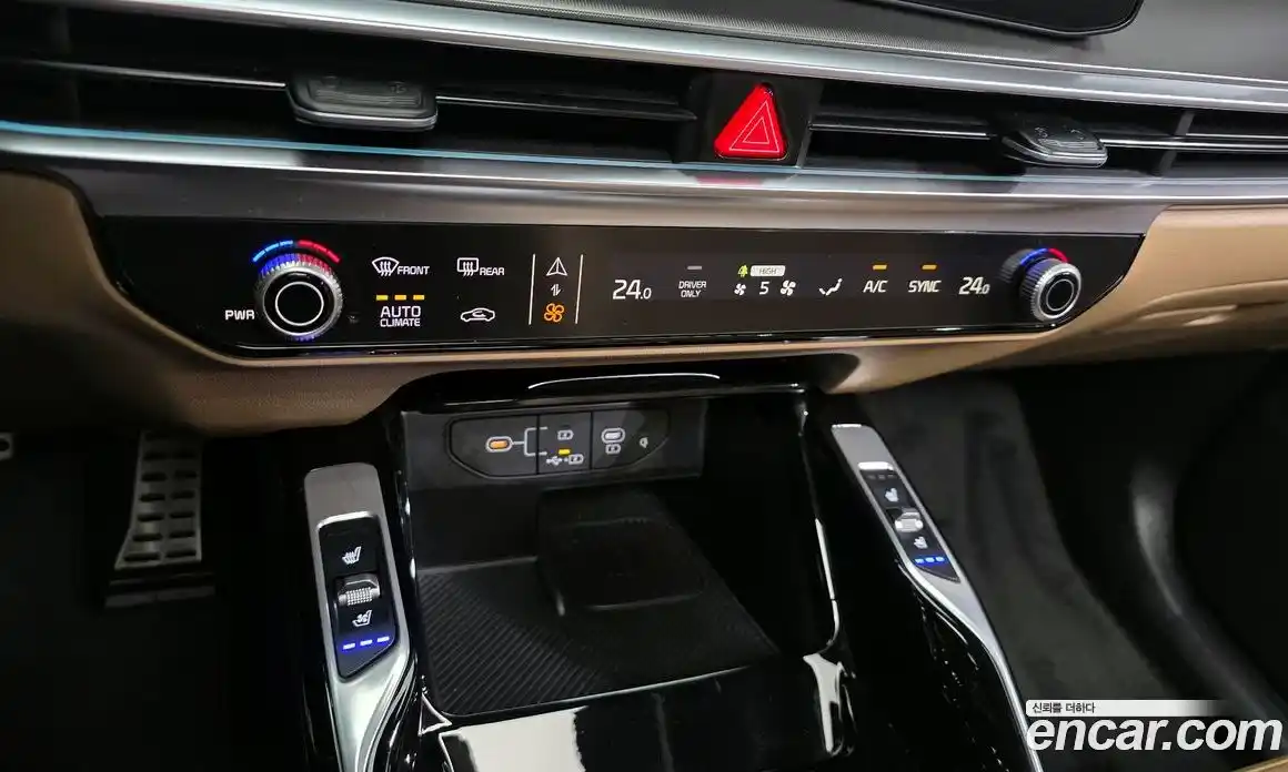 Kia Sorento 2025 1.6 Автомат в Москве № 1143061, фото 17