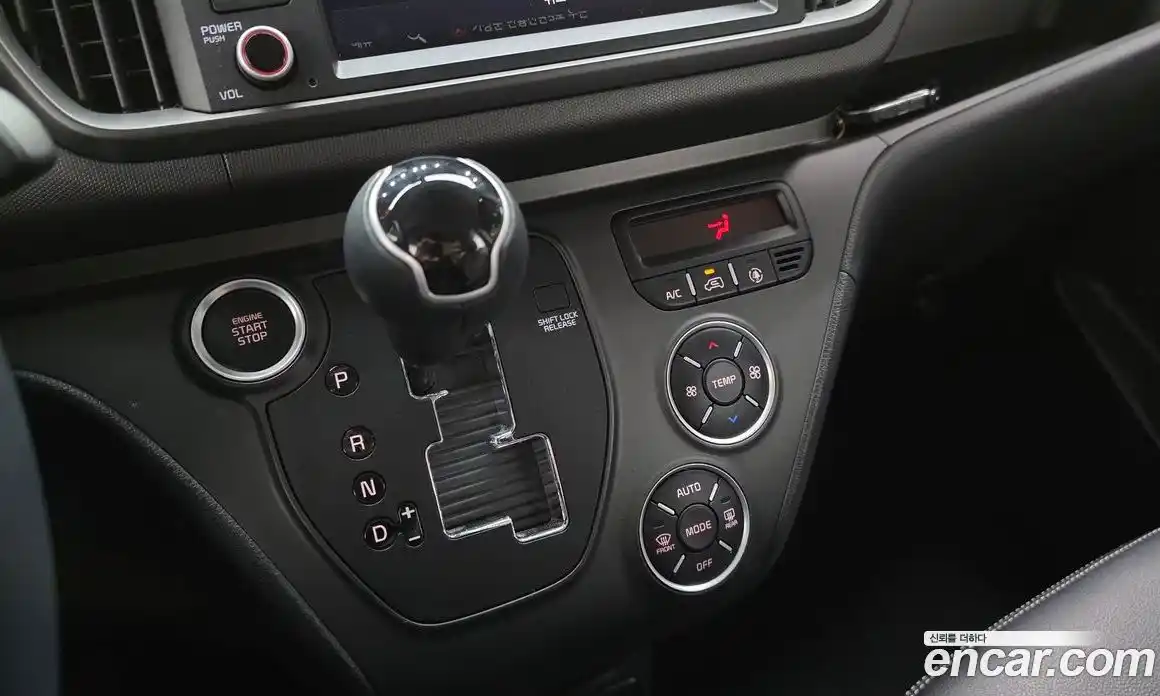 Kia Ray 2023 1.0 Автомат в Москве № 1143092, фото 9