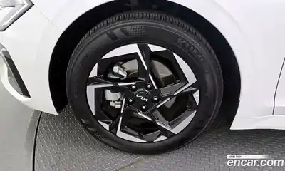 Kia K5 2025 2.0 гидро в Москве № 1143127, миниатюра 5